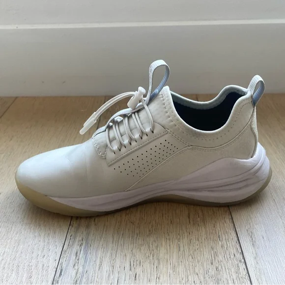 Women’s Clove Nursing Shoes - Picture 2 of 10